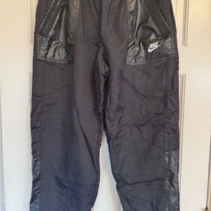 Nike Men’s Black Jogger-Style Sweatpants with Logo Panels